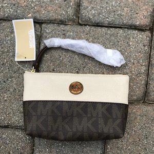 NWT Michael Kors Wristlet (Brown/Tan)